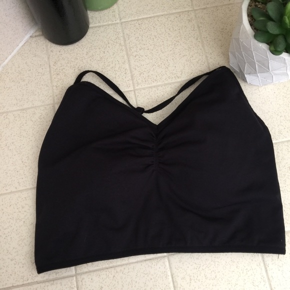 Fabletics Tops - Fabletics sports bra